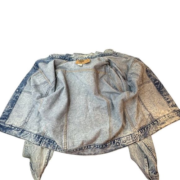 GAP Stonewashed Jean Jacket Size Large - Picture 7 of 12
